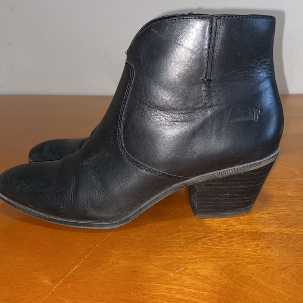 Frye Jennifer Boots - Picture 6 of 8